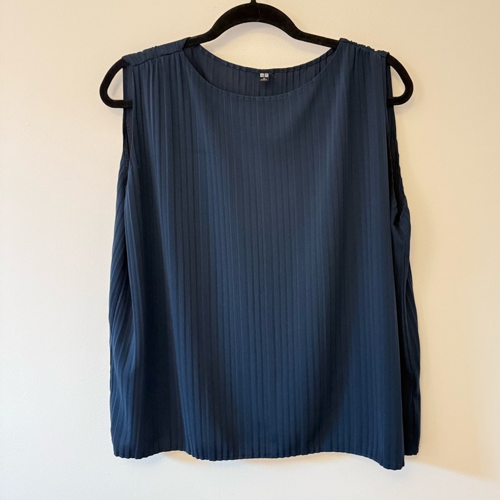 Uniqlo Blue Pleated Sleeveless Top